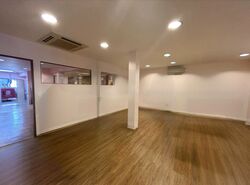 Bizhub28 (D14), Shop House #485539491